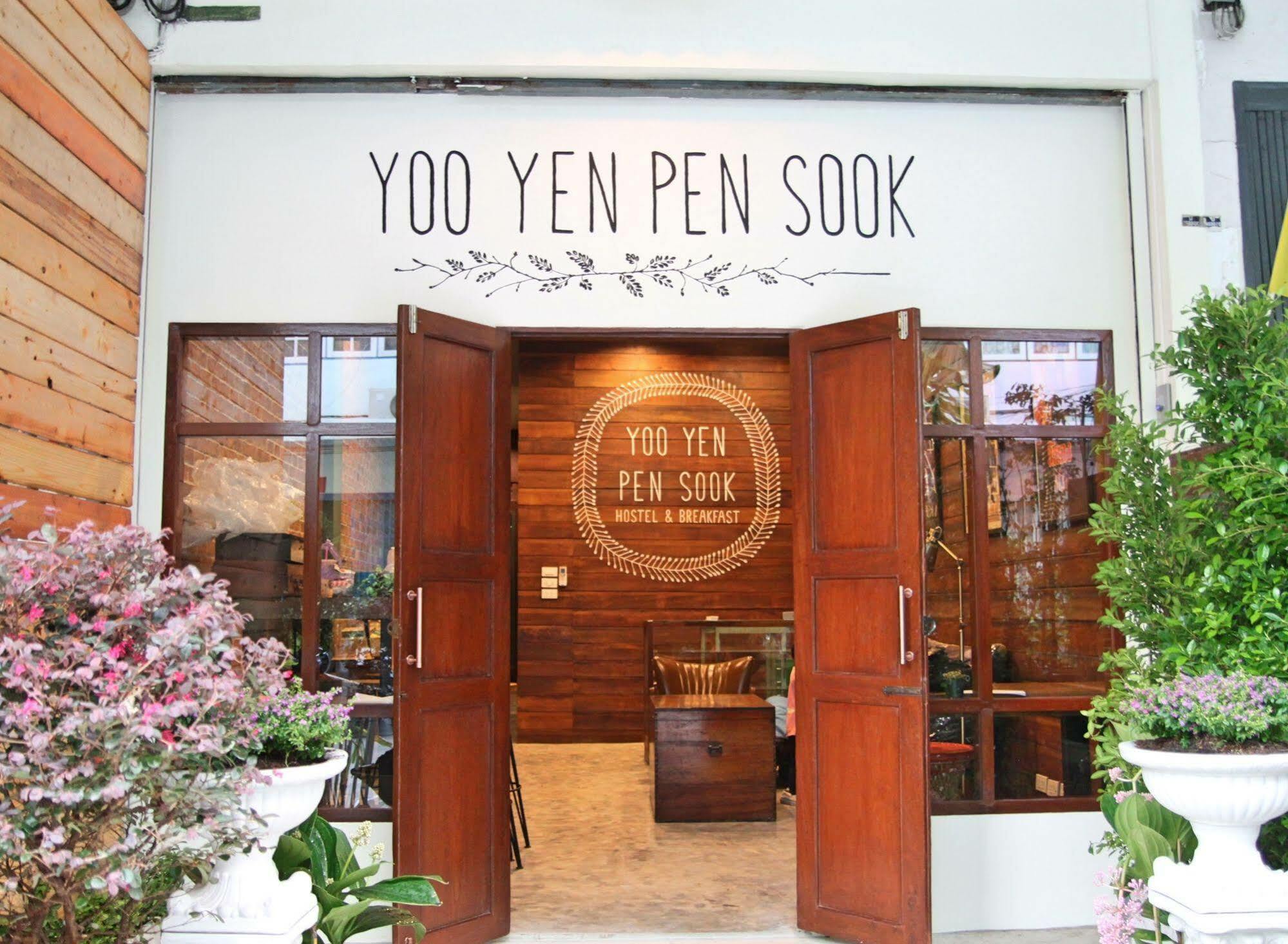 A Pousada Yoo Yen Pen Sook Banguecoque Exterior foto